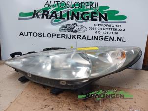 Used Headlight, left Peugeot 207/207+ (WA/WC/WM) 1.4 16V Price € 75,00 Margin scheme offered by Autosloperij Kralingen B.V.