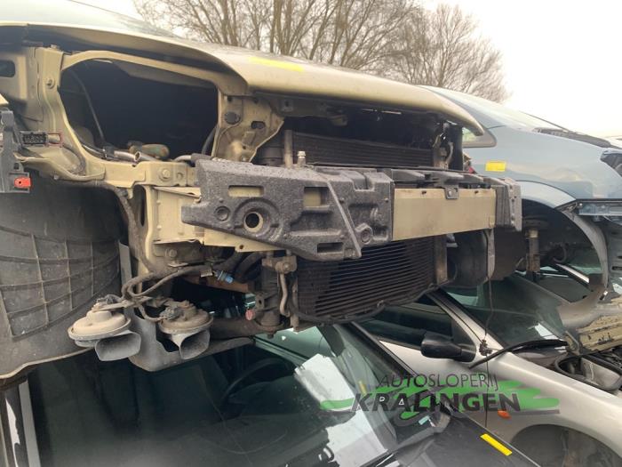 Używane Panel przedni Opel Astra H (L48) 1.4 16V Twinport Cena € 24,98 Procedura marży oferowane przez Autosloperij Kralingen B.V.