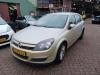 Capó de un Opel Astra H (L48) 1.4 16V Twinport 2004