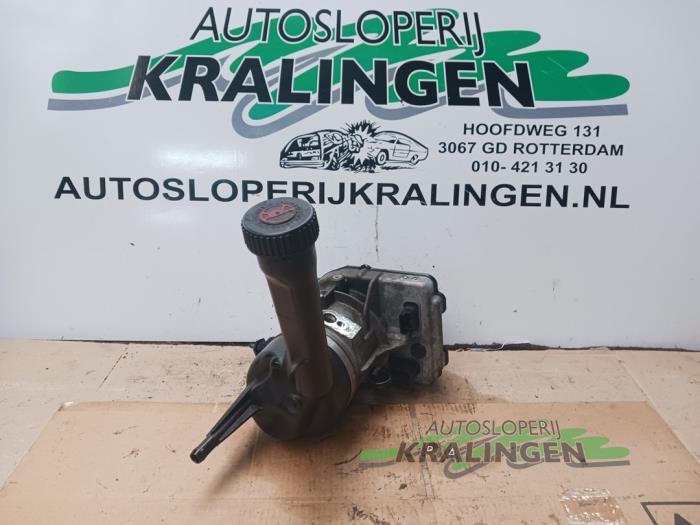 Usagé Pompe de direction Peugeot 308 (4A/C) 1.6 VTI 16V Prix € 19,99 Règlement à la marge proposé par Autosloperij Kralingen B.V.