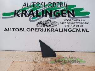 Gebrauchte A-Säule Abdeckkappe rechts Peugeot 107 1.0 12V Preis € 25,00 Margenregelung angeboten von Autosloperij Kralingen B.V.