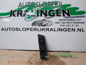 Used Electric window switch Volkswagen Passat Variant (365) 1.4 TSI 16V Price on request offered by Autosloperij Kralingen B.V.