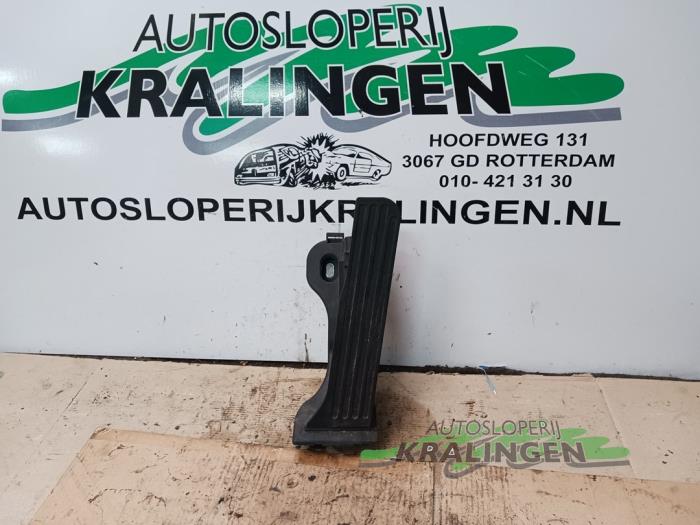 Begagnade Gaspedalsensor Volkswagen Passat Variant (365) 1.4 TSI 16V Pris € 25,00 Marginaltabell erbjuds av Autosloperij Kralingen B.V.