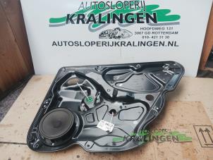 Usagé Mécanique vitre 4portes arrière droite Volkswagen Passat Variant (365) 1.4 TSI 16V Prix € 40,00 Règlement à la marge proposé par Autosloperij Kralingen B.V.
