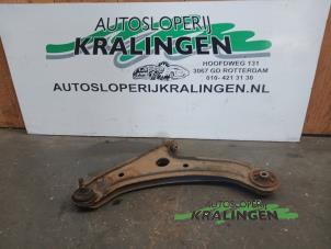 Gebrauchte Querlenker links vorne Hyundai Getz 1.3i 12V Preis € 25,00 Margenregelung angeboten von Autosloperij Kralingen B.V.