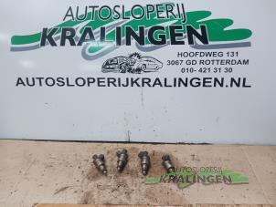Gebrauchte Injektor (Benzineinspritzung) Peugeot Partner 1.4 Preis € 50,00 Margenregelung angeboten von Autosloperij Kralingen B.V.