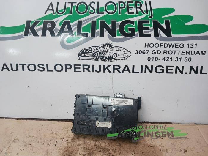 Gebrauchte Steuergerät Body Control Renault Clio II (BB/CB) 1.2 Preis € 100,00 Margenregelung angeboten von Autosloperij Kralingen B.V.