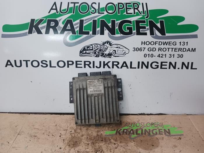 Used Engine management computer Renault Clio II (BB/CB) 1.6 16V Price € 49,99 Margin scheme offered by Autosloperij Kralingen B.V.