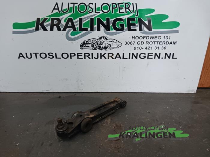 Gebrauchte Querlenker links vorne Suzuki Alto (RF410) 1.1 16V Preis € 25,00 Margenregelung angeboten von Autosloperij Kralingen B.V.