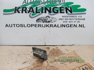 Usagé Support pare-chocs arrière gauche Audi TT (8N3) 1.8 20V Turbo Prix € 20,00 Règlement à la marge proposé par Autosloperij Kralingen B.V.