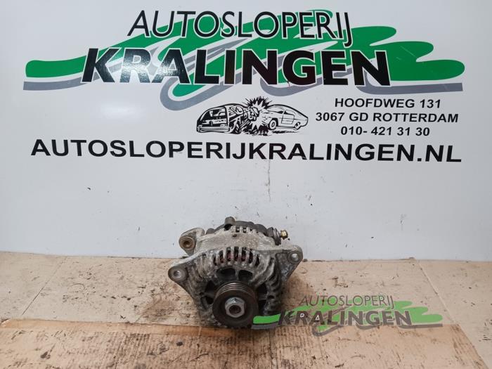Begagnade Dynamo Nissan Micra (K12) 1.4 16V Pris € 50,00 Marginaltabell erbjuds av Autosloperij Kralingen B.V.
