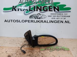 Używane Lusterko zewnetrzne prawe Ford Focus 1 Wagon 1.6 16V Cena na żądanie oferowane przez Autosloperij Kralingen B.V.