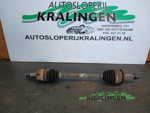 Usagé Arbre de transmission avant gauche Opel Agila (B) 1.2 16V Prix € 75,00 Règlement à la marge proposé par Autosloperij Kralingen B.V.