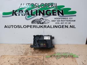 Usagé Boîte à fusibles Opel Corsa D 1.4 16V Twinport Prix € 25,00 Règlement à la marge proposé par Autosloperij Kralingen B.V.