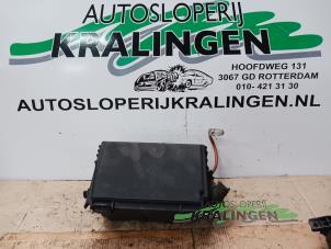 Używane Skrzynka bezpieczników Opel Corsa D 1.2 16V Cena € 40,00 Procedura marży oferowane przez Autosloperij Kralingen B.V.