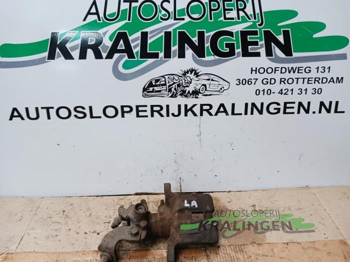Gebrauchte Bremszange links hinten Mazda 6 Sport (GG14) 2.3i 16V S-VT Preis € 24,99 Margenregelung angeboten von Autosloperij Kralingen B.V.