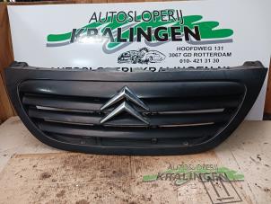 Used Grille Citroen C3 (FC/FL/FT) 1.6 16V Price € 50,00 Margin scheme offered by Autosloperij Kralingen B.V.