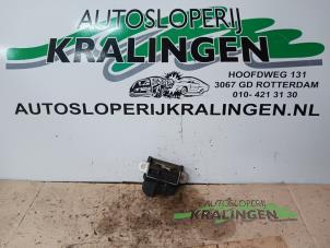 Usados Mecanismo de cierre del portón trasero Seat Altea (5P1) 1.6 Precio € 50,00 Norma de margen ofrecido por Autosloperij Kralingen B.V.