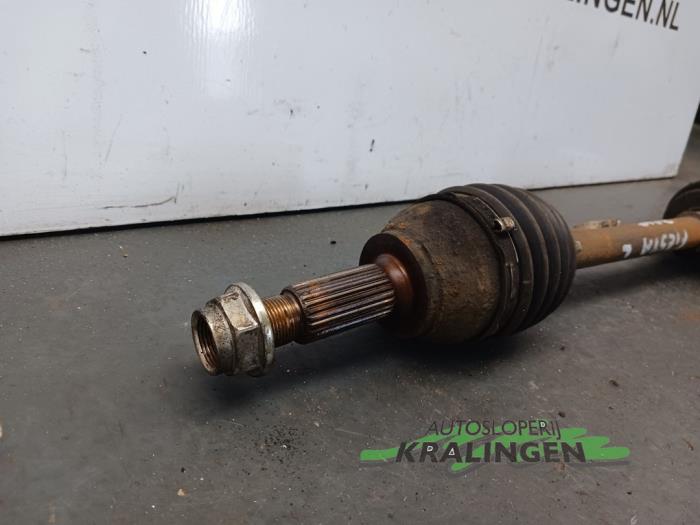Front drive shaft, left from a Ford Fiesta 6 (JA8) 1.25 16V 2009