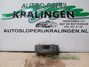 Used Heater control panel Renault Scénic I (JA) 1.6 16V Price € 20,00 Margin scheme offered by Autosloperij Kralingen B.V.