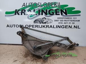 Used Wiper motor + mechanism Renault Laguna II (BG) 1.8 16V Price € 35,00 Margin scheme offered by Autosloperij Kralingen B.V.