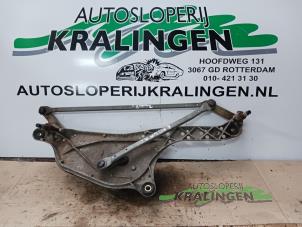 Used Wiper motor + mechanism Renault Laguna II (BG) 1.8 16V Price € 35,00 Margin scheme offered by Autosloperij Kralingen B.V.