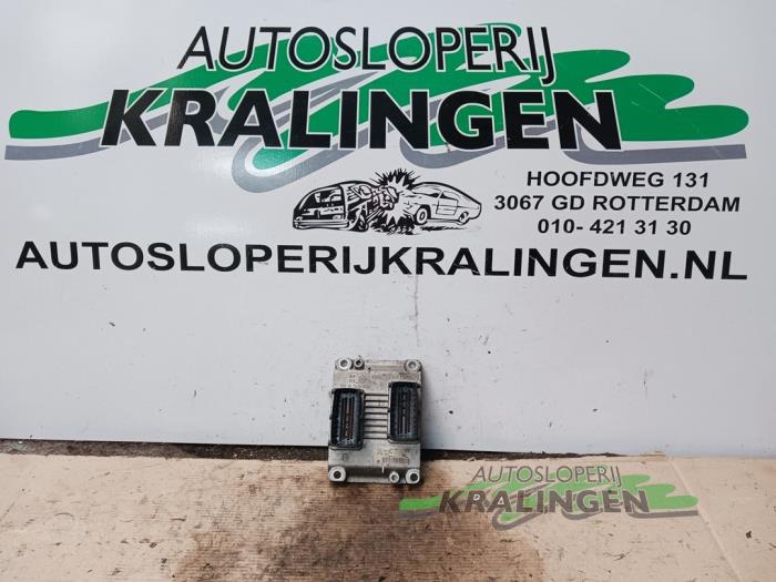 Begagnade Dator, motorstyrning Opel Agila (A) 1.2 16V Pris € 35,00 Marginaltabell erbjuds av Autosloperij Kralingen B.V.