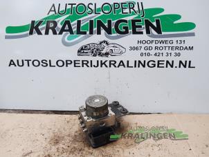 Used ABS pump Renault Trafic (1FL/2FL/3FL/4FL) 1.6 dCi 115 Price € 181,50 Inclusive VAT offered by Autosloperij Kralingen B.V.