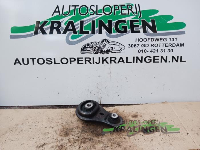 Used Engine mount Renault Trafic (1FL/2FL/3FL/4FL) 1.6 dCi 115 Price € 24,19 Inclusive VAT offered by Autosloperij Kralingen B.V.