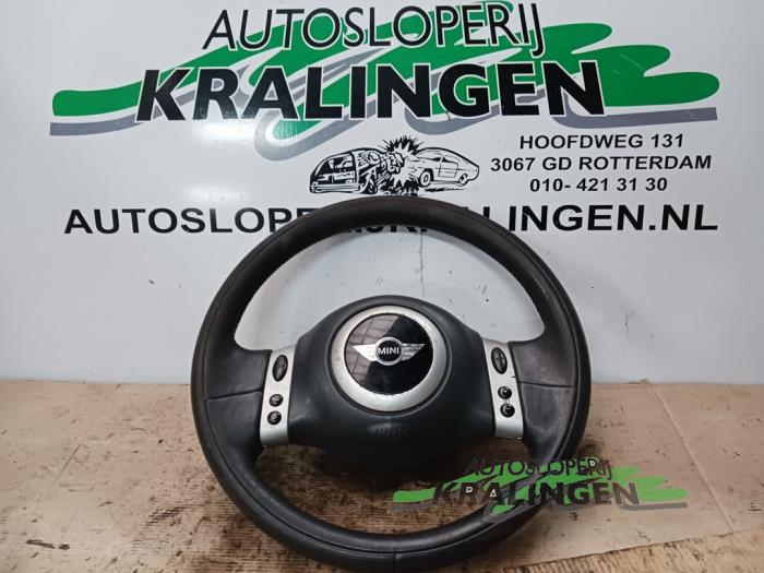 Gebrauchte Lenkrad Mini Mini Cooper S (R53) 1.6 16V Preis € 50,00 Margenregelung angeboten von Autosloperij Kralingen B.V.