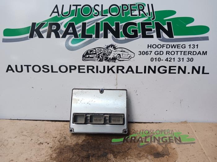 Used Engine management computer Ford Focus C-Max 1.8 16V Price € 29,99 Margin scheme offered by Autosloperij Kralingen B.V.
