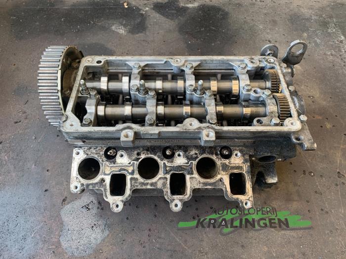 Begagnade Topplock Volkswagen Polo V (6R) 1.2 TDI 12V BlueMotion Pris € 99,99 Marginaltabell erbjuds av Autosloperij Kralingen B.V.