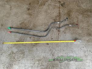 Used Fuel line Renault Master IV (MA/MB/MC/MD/MH/MF/MG/MH) 2.3 dCi 16V Price on request offered by Autosloperij Kralingen B.V.