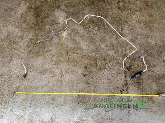 Begagnade Bränsleledning Renault Master III (MA/MB/MC/MD/MH/MF/MG/MH) 2.3 dCi 16V Pris € 100,00 Marginaltabell erbjuds av Autosloperij Kralingen B.V.