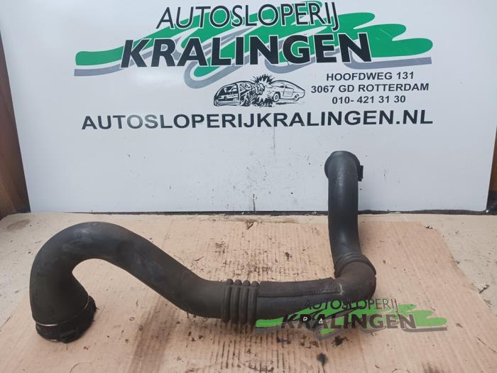 Gebrauchte Intercooler Rohr Renault Master III (MA/MB/MC/MD/MH/MF/MG/MH) 2.3 dCi 16V Preis € 40,00 Margenregelung angeboten von Autosloperij Kralingen B.V.