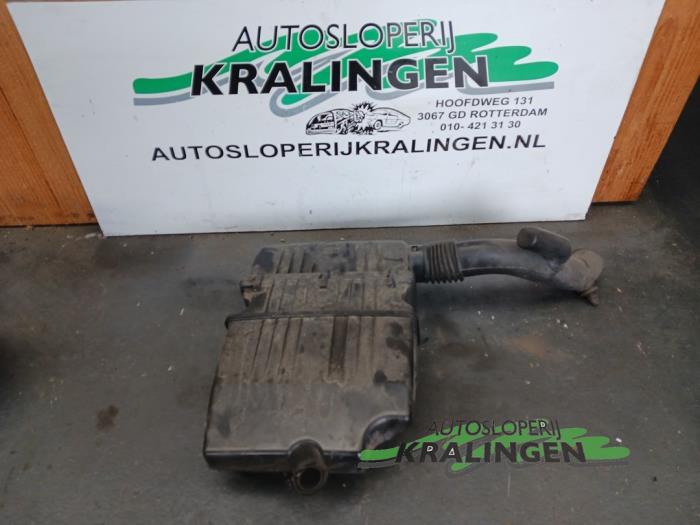 Gebrauchte Luftfiltergehäuse Fiat Grande Punto (199) 1.4 Preis € 49,98 Margenregelung angeboten von Autosloperij Kralingen B.V.