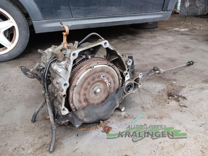 Gebrauchte Getriebe Honda Civic (EJ/EK) 1.5i LS 16V Preis € 150,00 Margenregelung angeboten von Autosloperij Kralingen B.V.