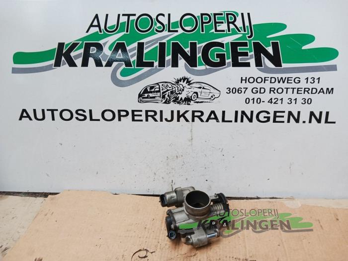 Gebrauchte Drosselklappengehäuse Chevrolet Spark (M300) 1.0 16V Preis € 125,00 Margenregelung angeboten von Autosloperij Kralingen B.V.