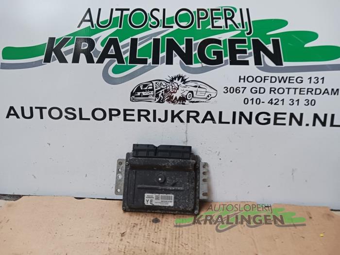 Used Engine management computer Nissan Micra (K12) 1.0 16V Price € 75,00 Margin scheme offered by Autosloperij Kralingen B.V.