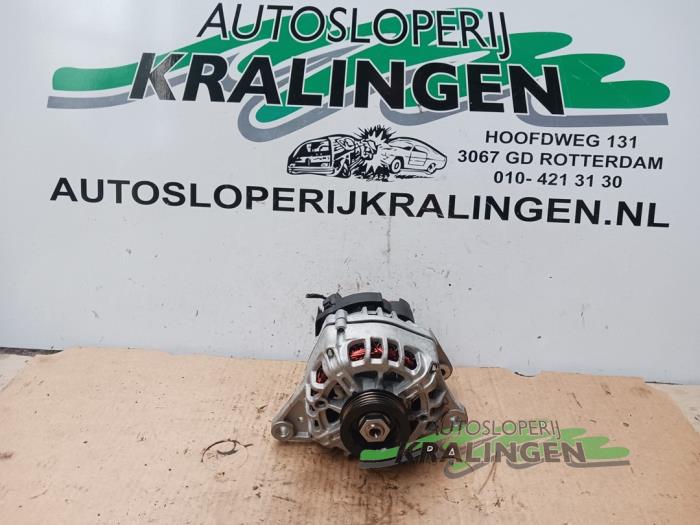 Begagnade Dynamo Nissan Micra (K12) 1.0 16V Pris € 50,00 Marginaltabell erbjuds av Autosloperij Kralingen B.V.