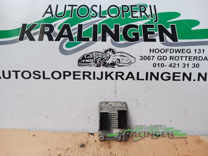 Used Engine management computer Opel Corsa C (F08/68) 1.0 12V Price € 38,00 Margin scheme offered by Autosloperij Kralingen B.V.