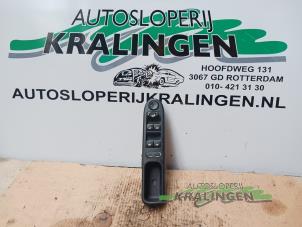 Usagé Commutateur vitre électrique Peugeot 307 (3A/C/D) 1.6 16V Prix € 50,00 Règlement à la marge proposé par Autosloperij Kralingen B.V.