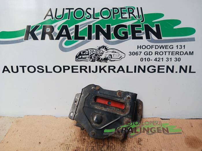 Used Automatic gearbox computer Chrysler PT Cruiser 2.0 16V Price € 50,00 Margin scheme offered by Autosloperij Kralingen B.V.