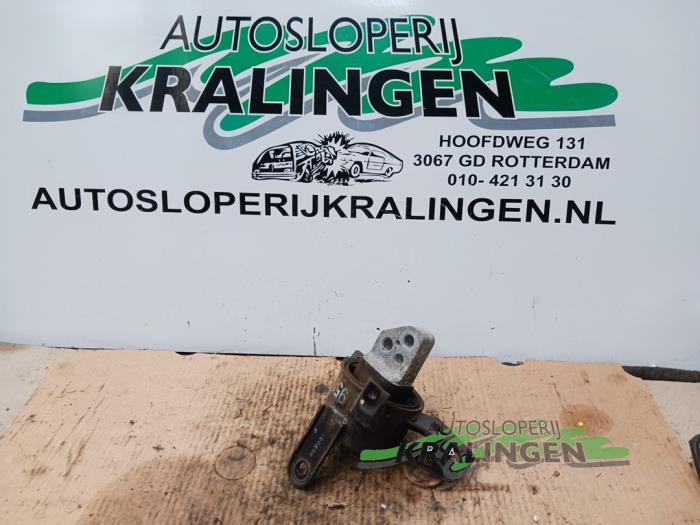Used Engine mount Chevrolet Spark (M300) 1.0 16V Price € 24,99 Margin scheme offered by Autosloperij Kralingen B.V.