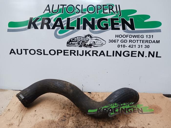 Usagé Tuyau intercooler Volvo XC90 I 2.4 D5 20V Prix € 50,00 Règlement à la marge proposé par Autosloperij Kralingen B.V.