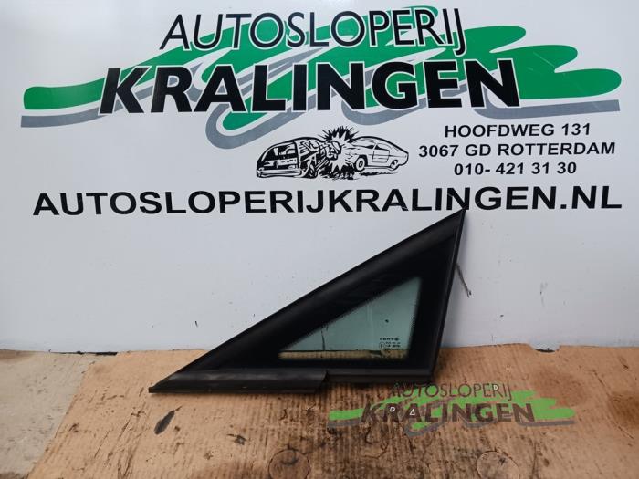 Usados Ventanilla triangular izquierda delante Seat Ibiza ST (6J8) 1.2 TDI Ecomotive Precio € 40,00 Norma de margen ofrecido por Autosloperij Kralingen B.V.