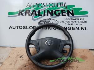Begagnade Ratt Toyota Avensis Wagon (T25/B1E) 2.0 16V VVT-i D4 Pris € 50,00 Marginaltabell erbjuds av Autosloperij Kralingen B.V.