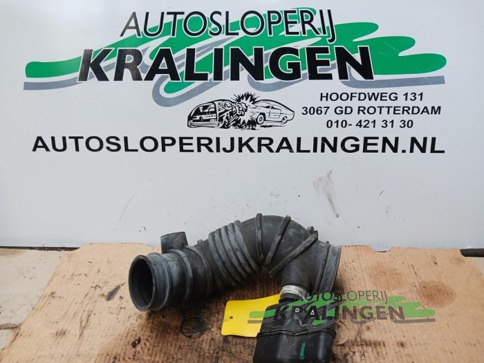 Begagnade Luftintagsslang Mitsubishi Carisma 1.8 GDI 16V Pris € 25,00 Marginaltabell erbjuds av Autosloperij Kralingen B.V.