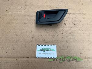 Gebrauchte Türgriff 2-türig links Hyundai Getz 1.3i 12V Preis € 9,99 Margenregelung angeboten von Autosloperij Kralingen B.V.