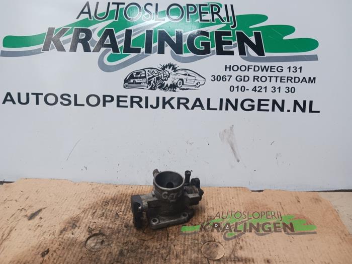 Begagnade Spjällhus Hyundai Getz 1.3i 12V Pris € 24,99 Marginaltabell erbjuds av Autosloperij Kralingen B.V.